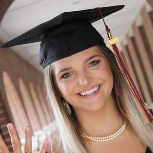 Meet your Posher, Mallory